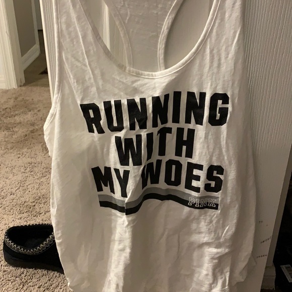 PINK Gym tank - Picture 1 of 2